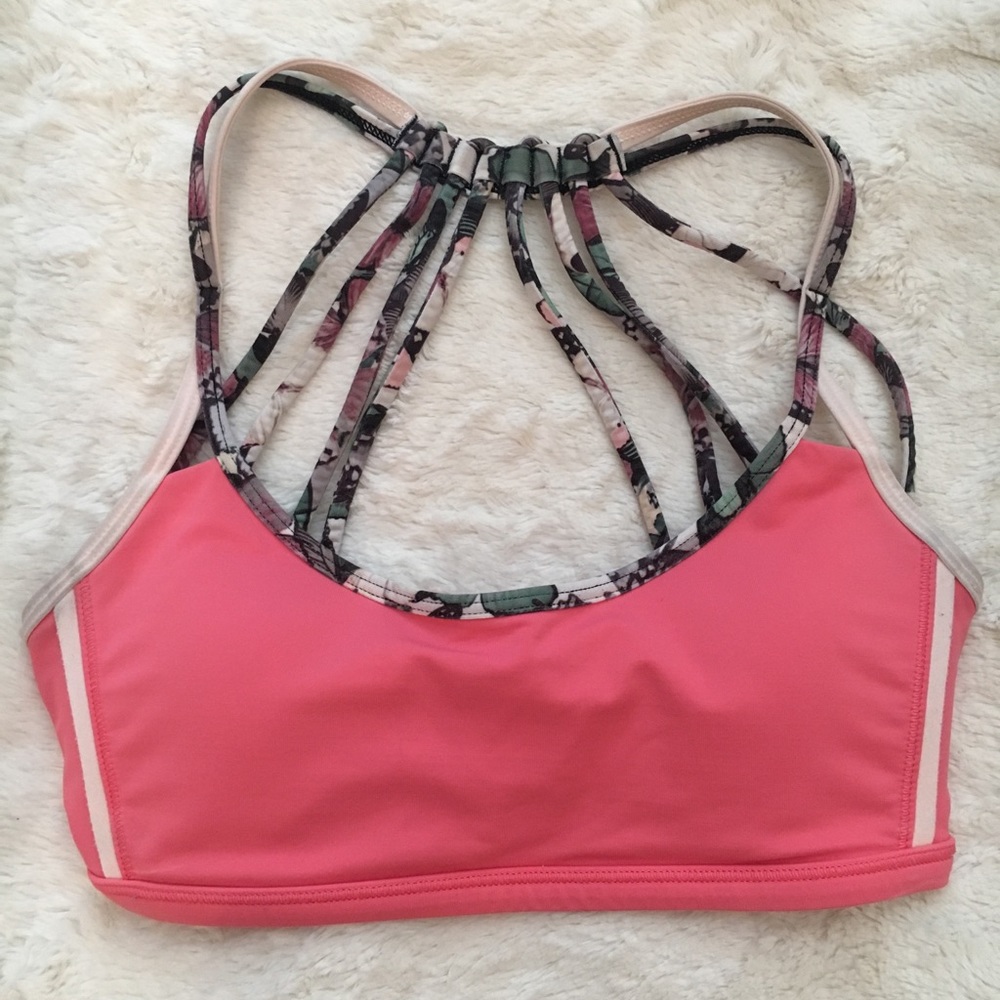 Lululemon sports bra